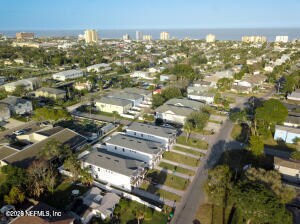 Building Photo - 817 7th Ave N