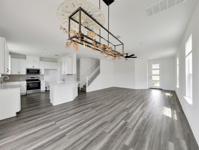 Building Photo - 12416 Anthology St