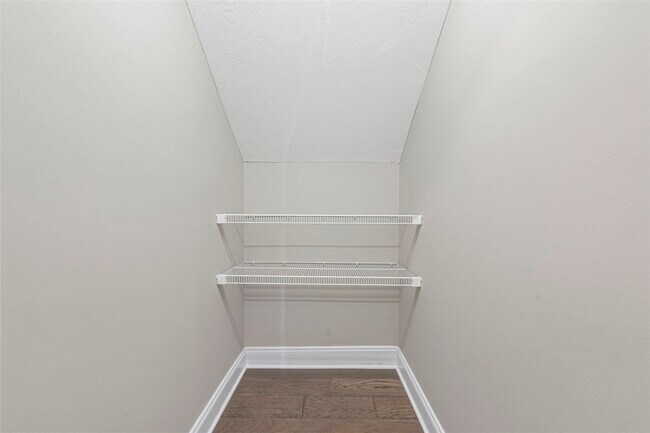 Building Photo - 457 Adalynn Cir