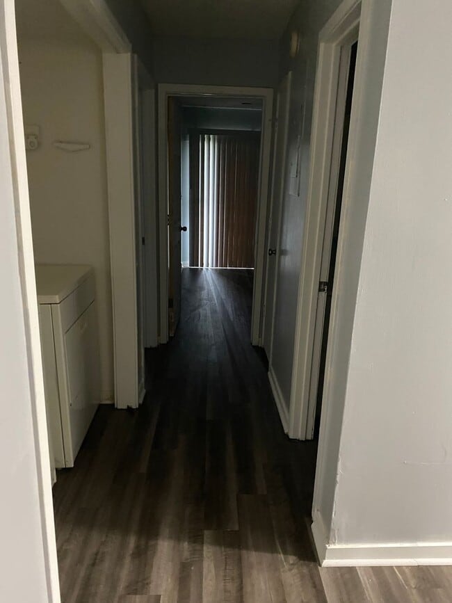 Building Photo - 2 Bed 2 bath condo