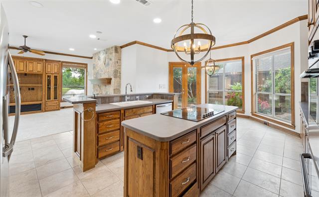 Building Photo - 712 Castle Creek Dr