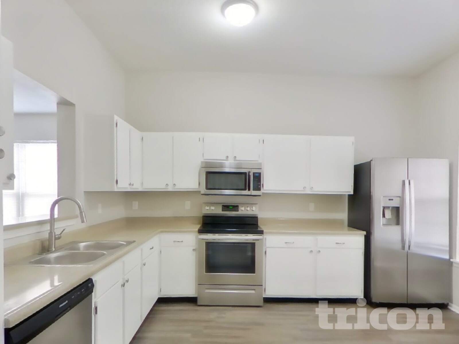 Building Photo - 484 Brookstone Dr