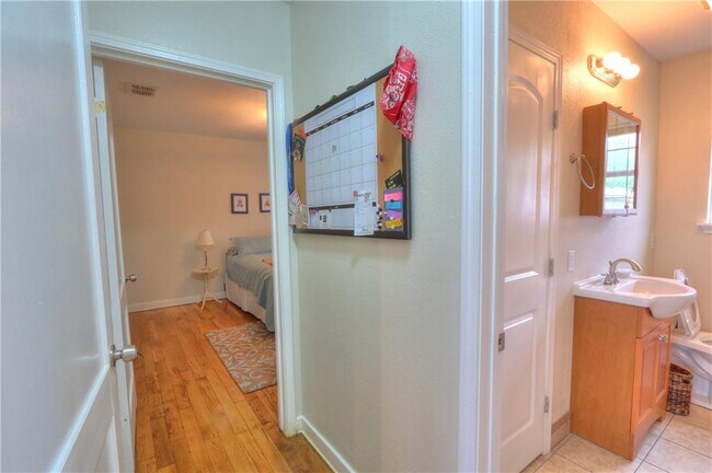 Building Photo - 3538 Austin St