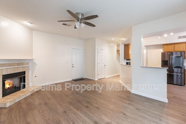 Building Photo - 1405 S Glenleigh Ct