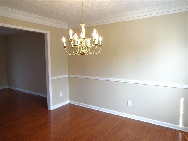 Building Photo - 1203 Kern Cv