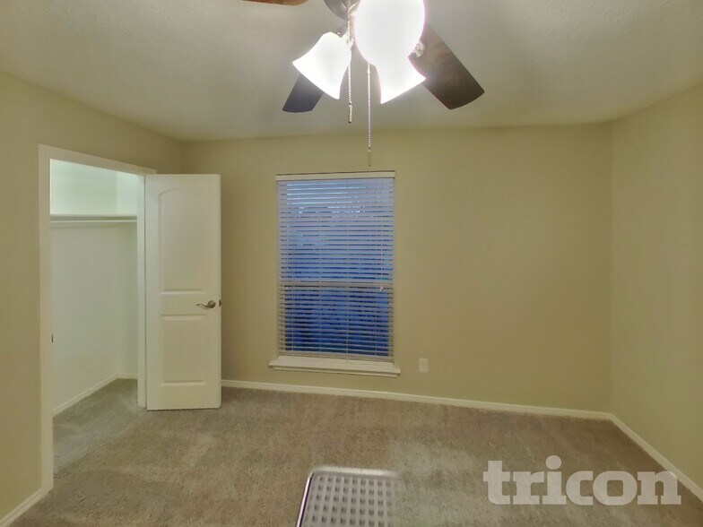 Building Photo - 3427 Waterview Trail