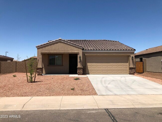 Primary Photo - 25440 W Yanez Ave