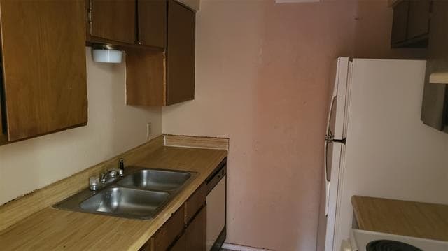 Building Photo - 433 Matt Ln