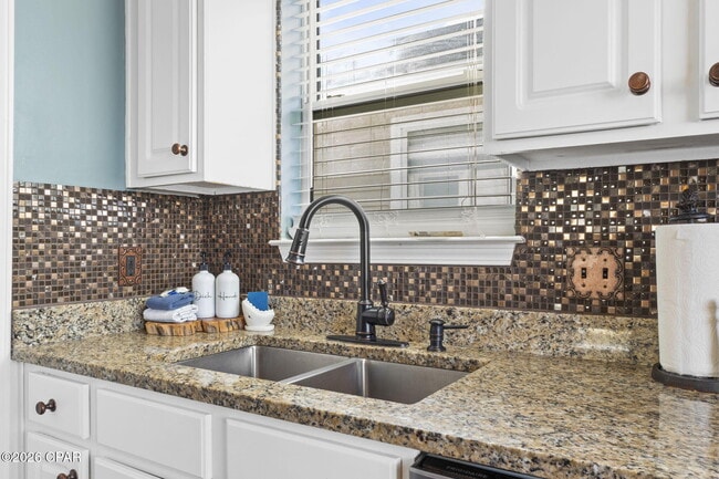 Building Photo - 104 White Cap Wy