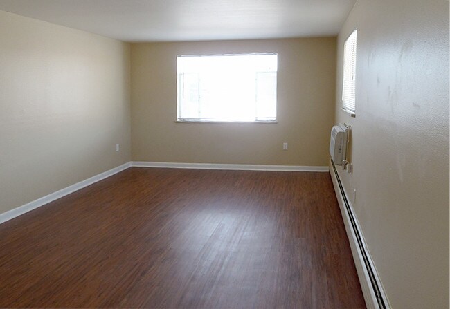 Building Photo - 1160 S Allison St