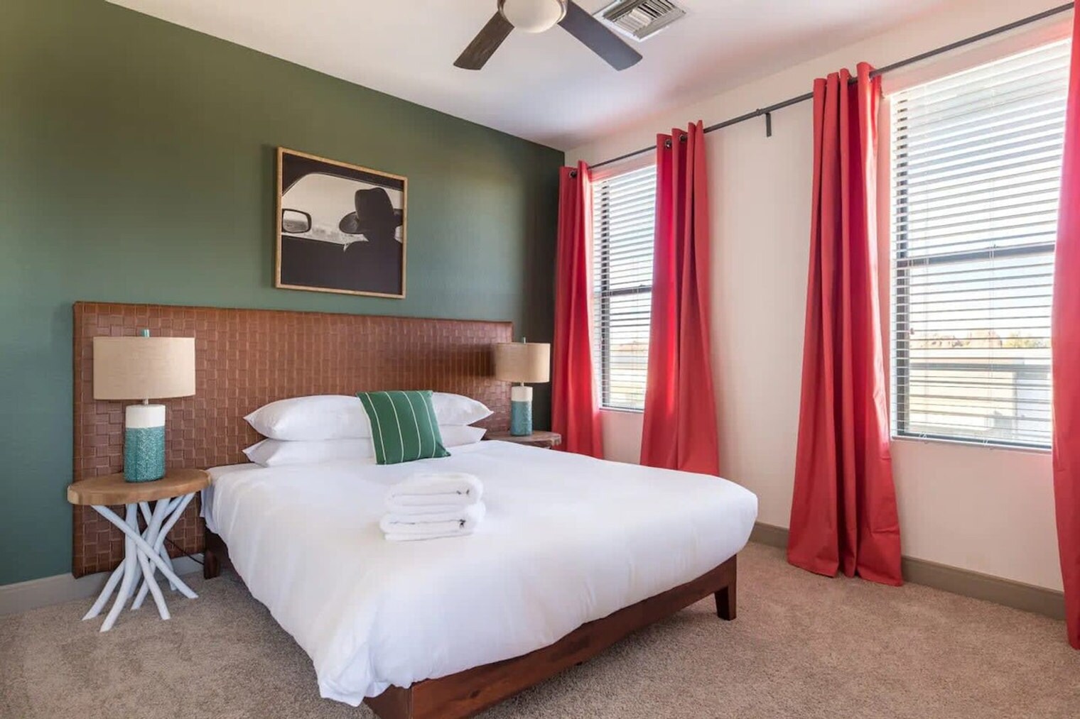 Building Photo - 555 N College Ave