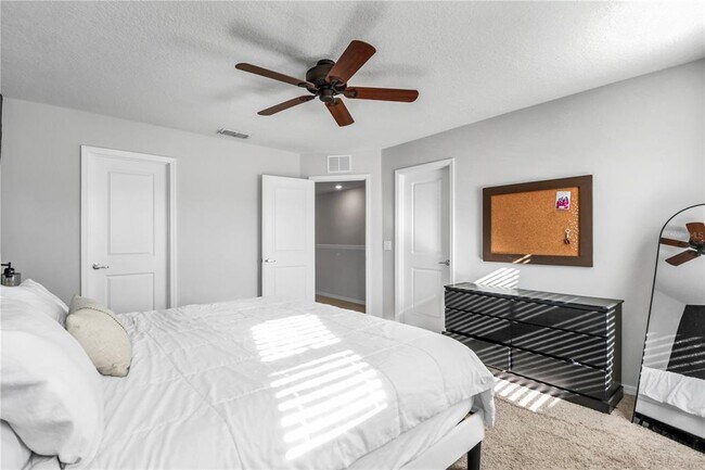 Building Photo - 5075 Caspian St