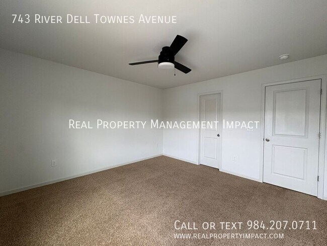 Building Photo - 743 River Dell Townes Ave.