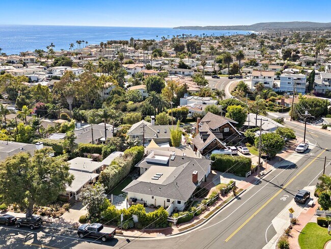 Building Photo - 806 S Ola Vista