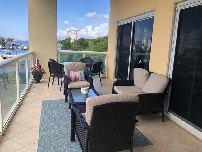 Building Photo - 770 Harbor Blvd