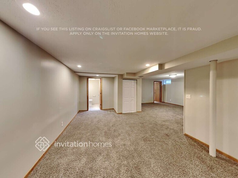 Building Photo - 707 Oakland Cir