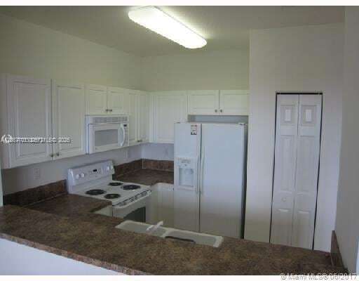 Building Photo - 1395 NE 33rd Ave