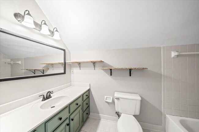 Building Photo - 7559 Cross Village Dr