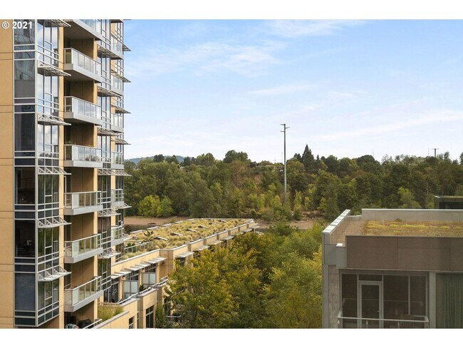 Building Photo - 3601 S River Pkwy