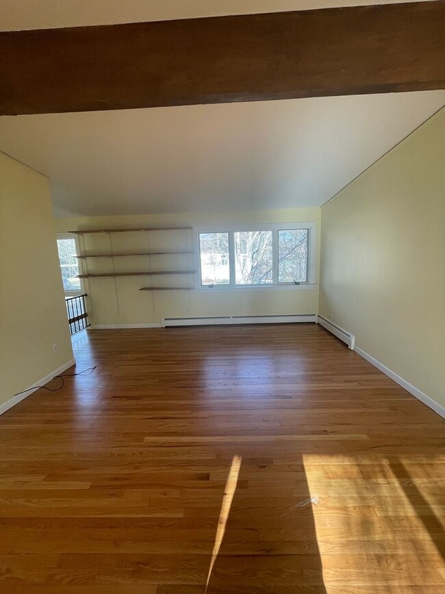 Building Photo - 4 Bed / 2 Bath Home Near Virginia Park | Flexible Move-in Date