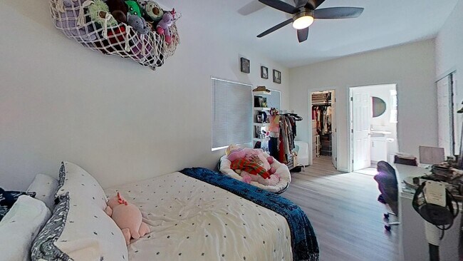 Building Photo - 5064 Alumni Pl