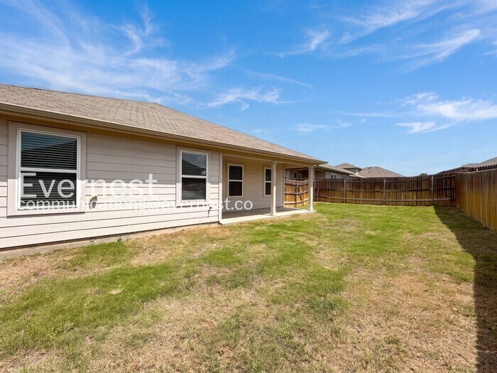 Building Photo - 6025 Montrelia Dr