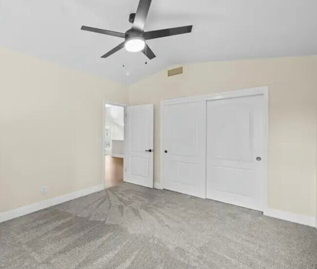 Building Photo - Single Family Home