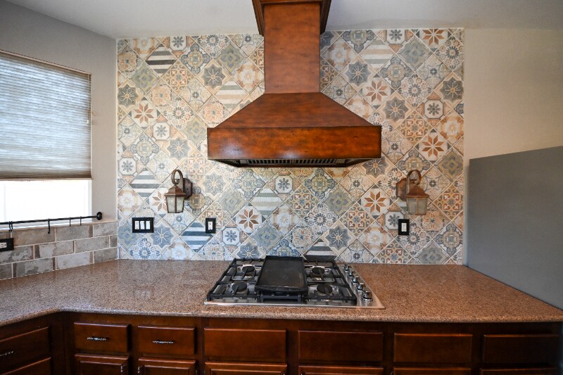 Building Photo - 31643 Serrento Dr