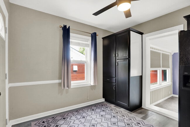 Building Photo - 233 W Westfield Blvd