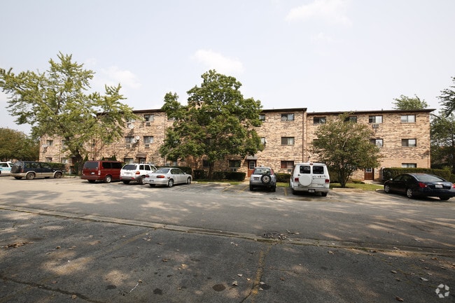 Primary Photo - 1517 N Silver Ln