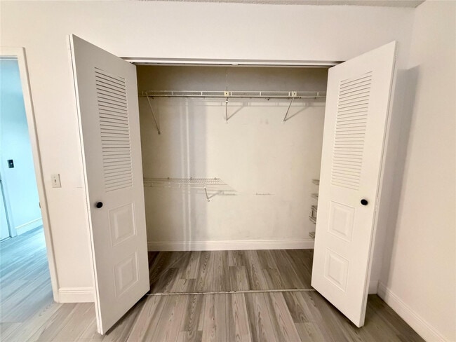 Building Photo - 801 SW 133rd Terrace