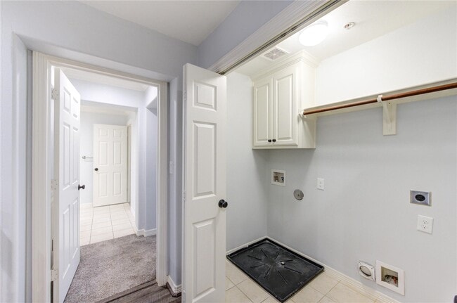 Building Photo - 4340 Lake Walk Ct