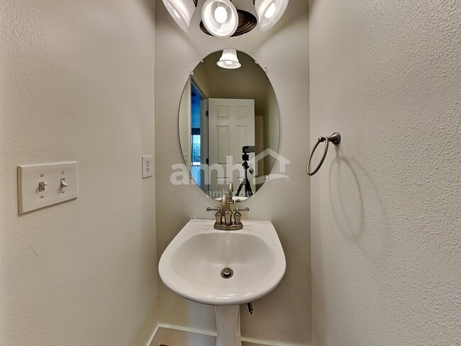Building Photo - 1318 SW 176th Ter