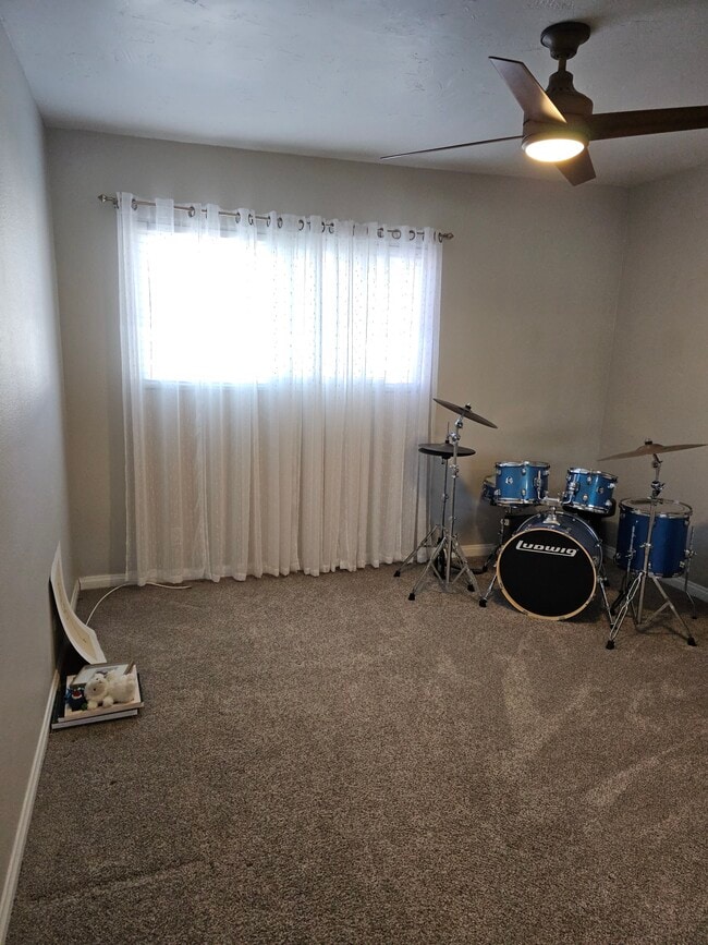 Building Photo - 853 Mola Vista Way