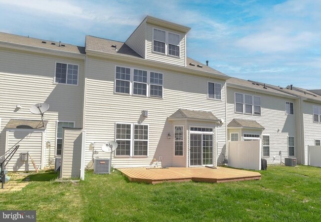 Building Photo - 44509 Gray Wolf St