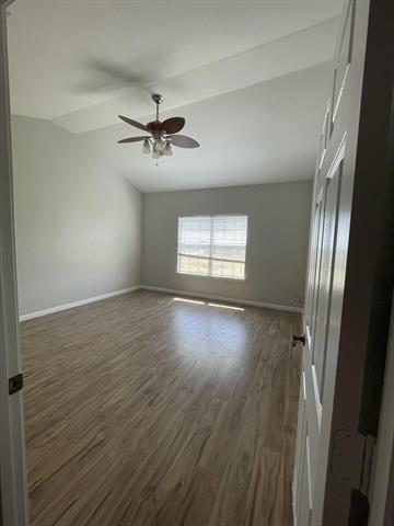 Building Photo - 127 Castleridge Dr
