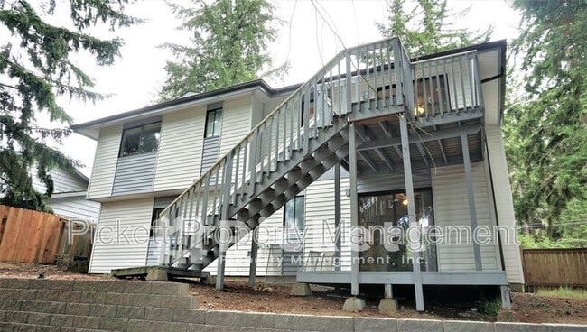 Building Photo - 13360 NW Holly Rd