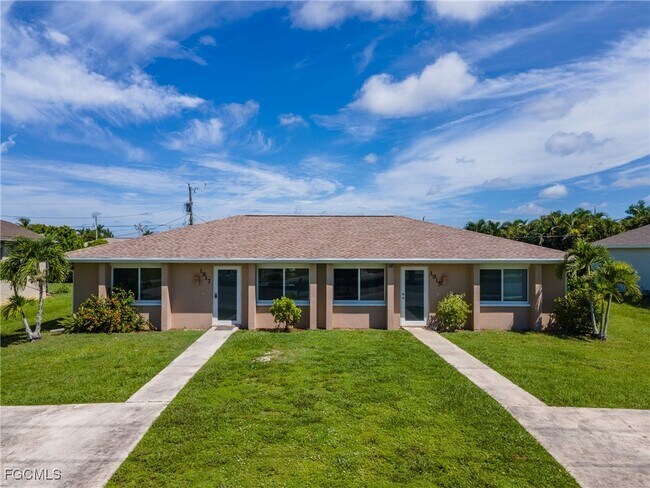 Building Photo - 1917 Cape Coral Pkwy W