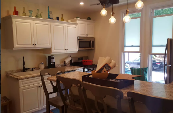 Recently renovated kitchen - 2500 Aldrich Ave S