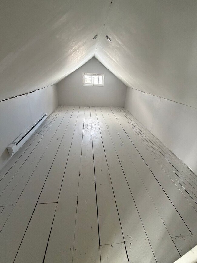 Building Photo - 22680 Coulter Ave