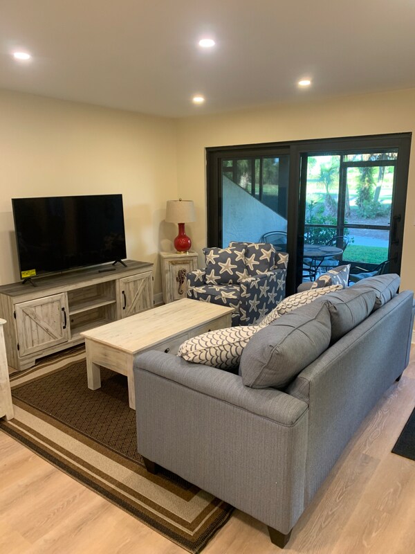 Building Photo - 1542 Mainsail Dr