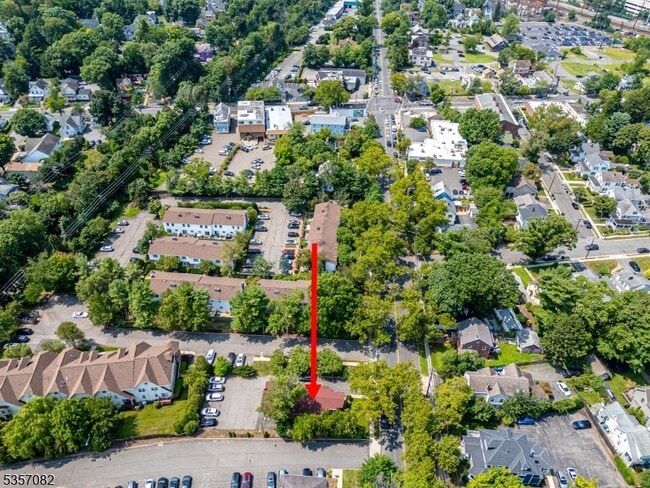 Building Photo - 318 Willowbrook Dr