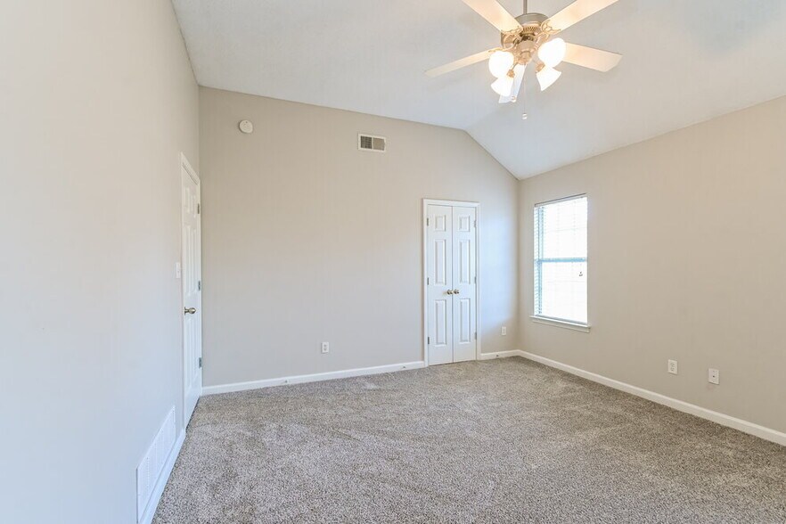 Building Photo - 9908 Tremont Dr