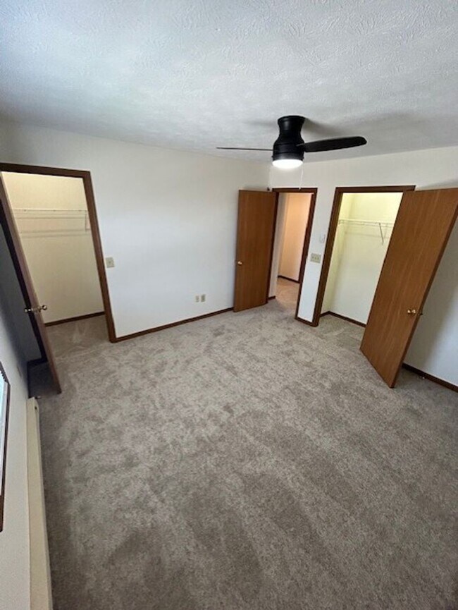 Building Photo - 2-Bedroom Townhome in Troy, OH - Available Now!
