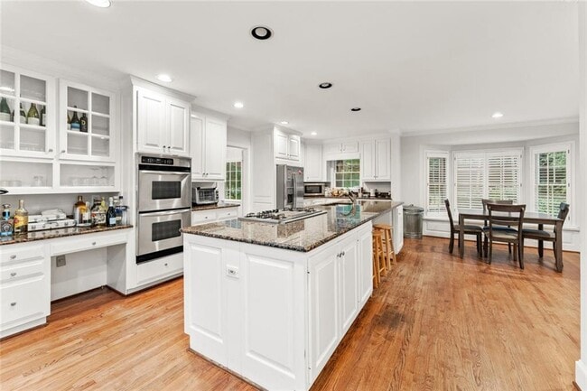Building Photo - 2986 Mornington Dr NW