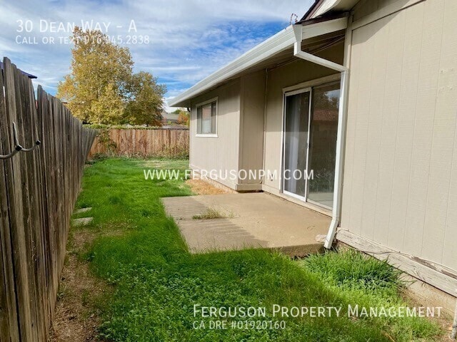 Building Photo - 30 Dean Way