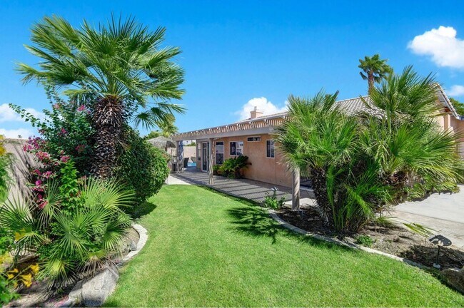 Building Photo - AVAILABLE NOW!! GORGEOUS 3 Bedroom 2 Bathroom Home in Indio!