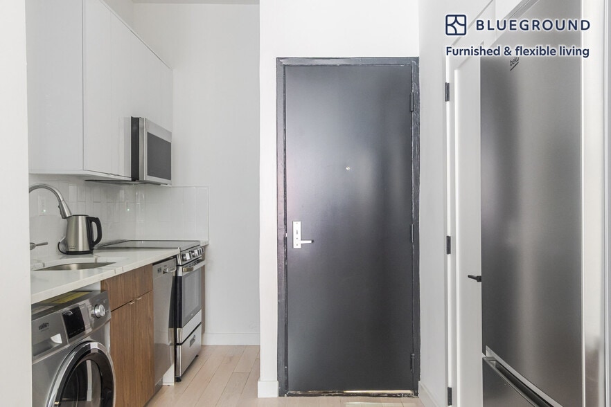 Building Photo - 501 1/2 East 83rd Street-SI FL1-ID1922