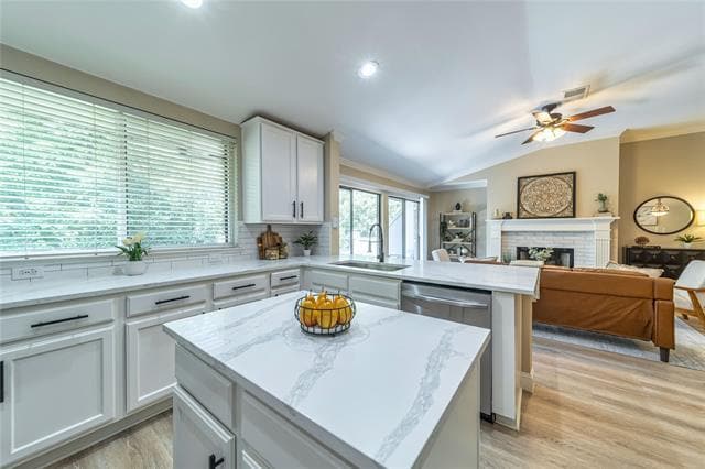 Building Photo - 2036 Signal Ridge Pl
