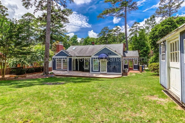 Building Photo - 1216 Duplin Rd